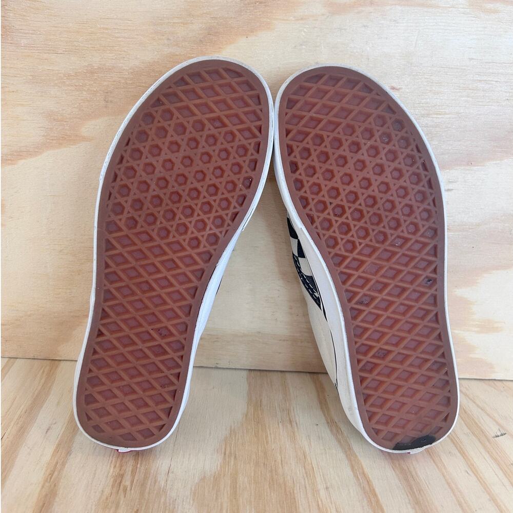 VANS - Classic Slip-On Checkeredboard - Sneakers - White/Black - Women's - 5.5 - Picture 8 of 9
